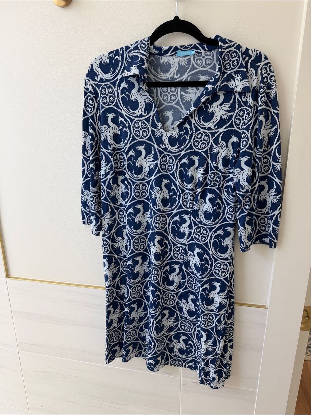 J. McLaughlin Navy & White Printed V‑Neck Dress